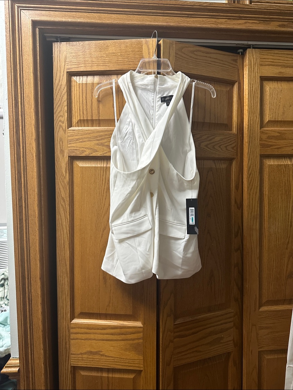 Donna Karan White Sleeveless Draped Vest with Flap Pockets - Picture 5 of 6